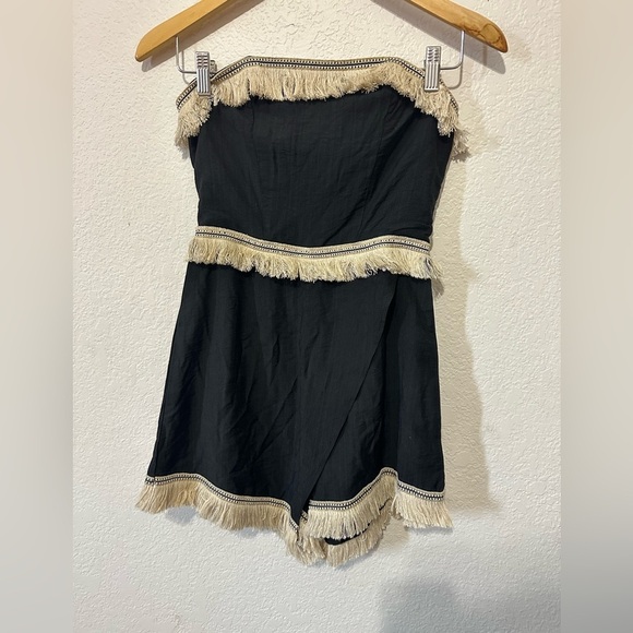 Selfie Leslie Pants - Selfie Leslie Bermuda Bandeau Tassel Trim Romper in Black with Ivory Trim - XS
